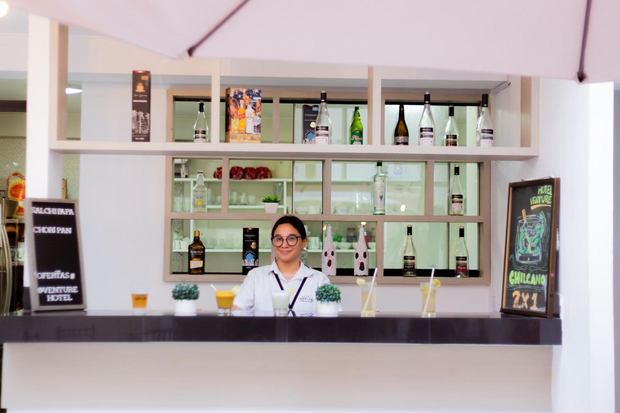 Hotel Venture 上钦查 外观 照片